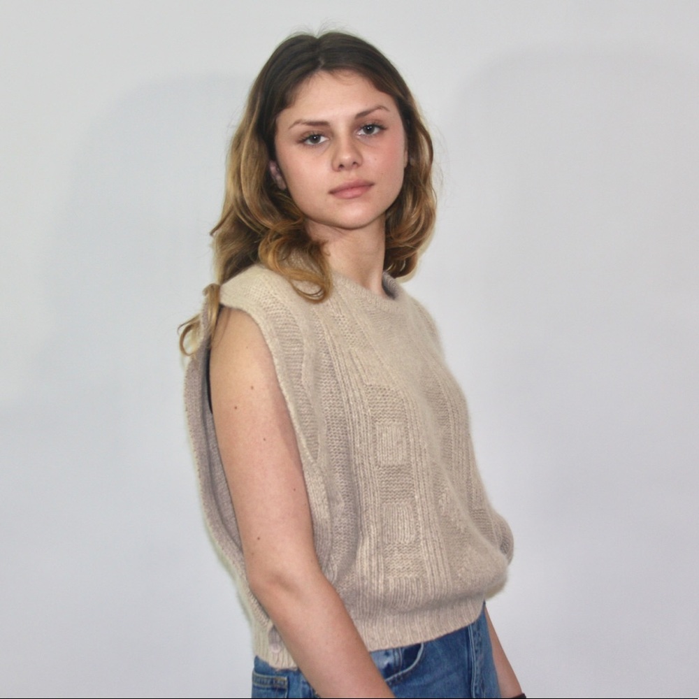Sleeveless Sweater